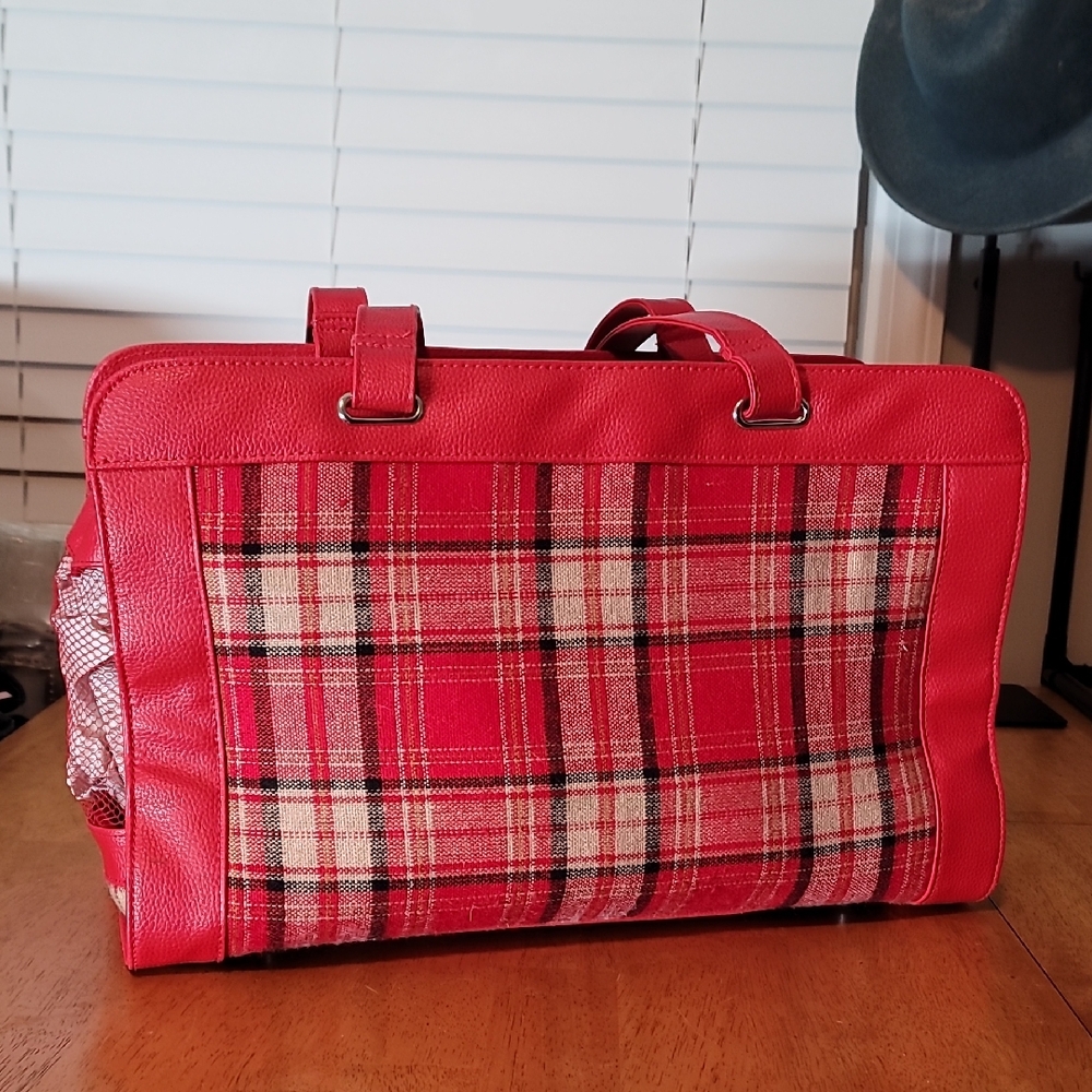 Red Plaid Women's Doggy Travel Bag